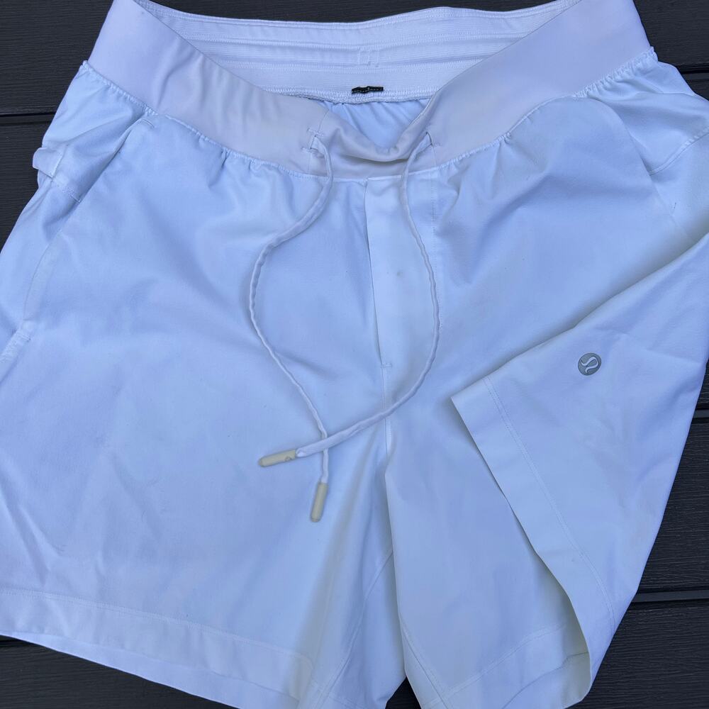 Lululemon Zeroed In Linerless Shorts 5" White Men's XS LM7BJSS Flaws Drawstring